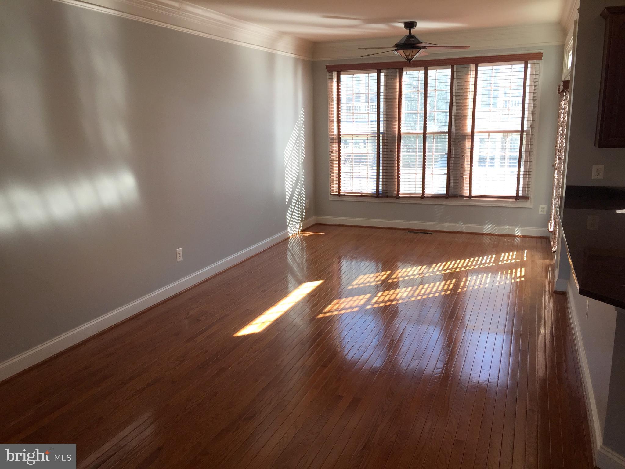 6828 Witton Circle Gainesville, VA 20155 - Photo 7 of 19 Large Living area next to Kitchen