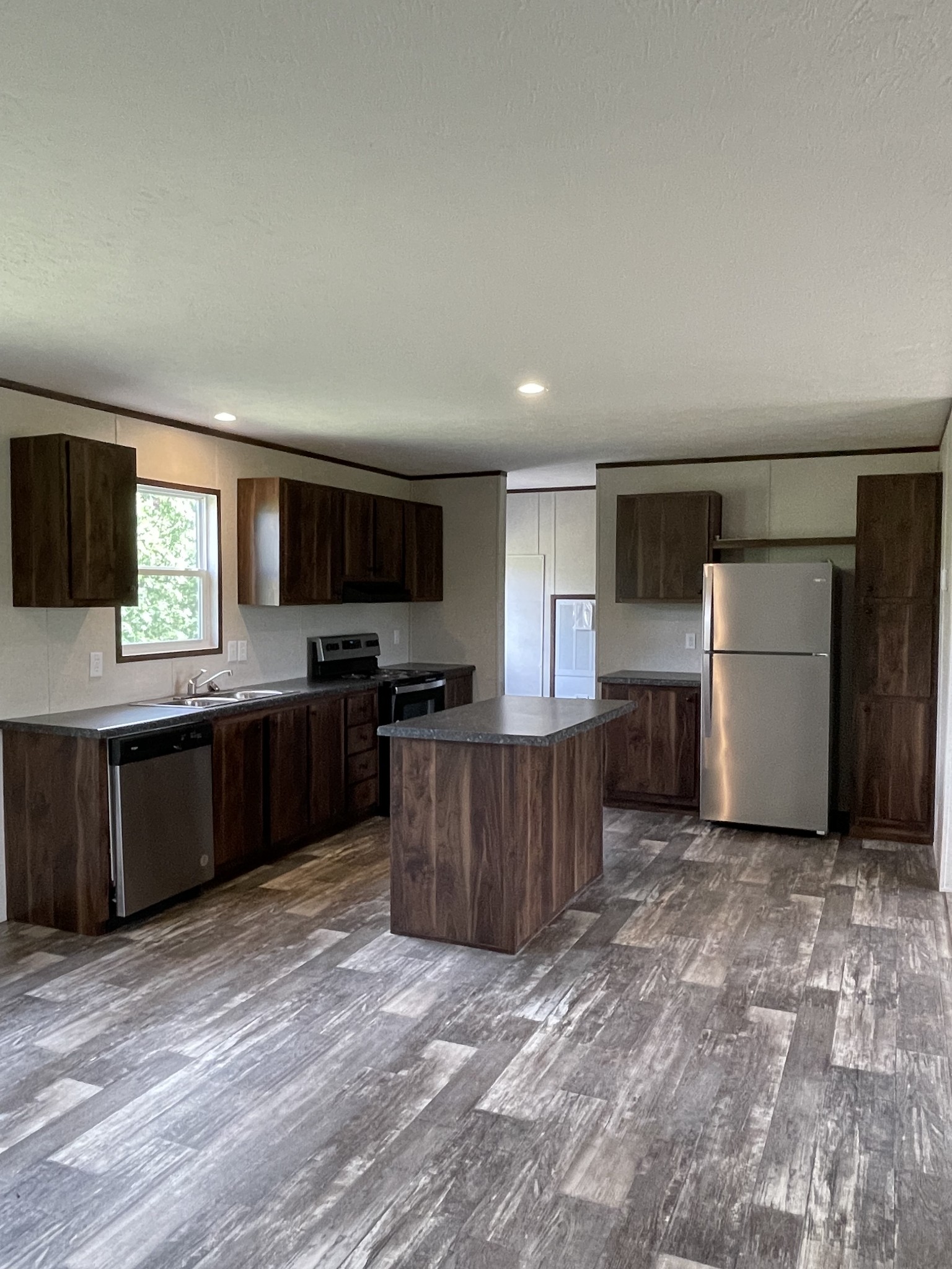 9458 Sunrise Road Red Boiling Springs, TN 37150 - Photo 4 of 4