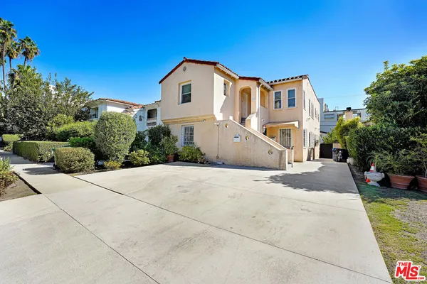 $4,000 | 842 South Wooster Street, Los Angeles, CA 90035