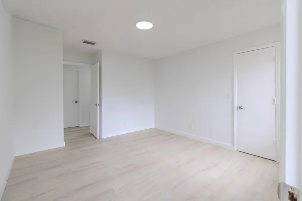$2,400 | 3350 Pinewalk Drive North, Margate, FL 33063