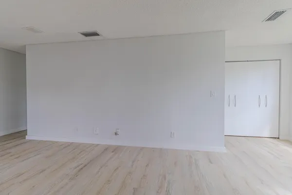 $2,400 | 3350 Pinewalk Drive North, Margate, FL 33063