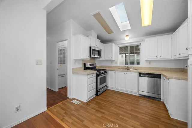 $190,000 | 19127 Pioneer Boulevard, Unit 76, Artesia, CA 90701