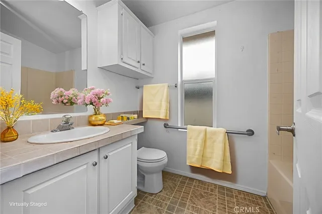 $190,000 | 19127 Pioneer Boulevard, Unit 76, Artesia, CA 90701