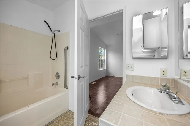 $190,000 | 19127 Pioneer Boulevard, Unit 76, Artesia, CA 90701