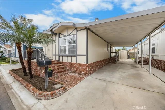 $190,000 | 19127 Pioneer Boulevard, Unit 76, Artesia, CA 90701
