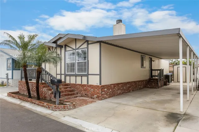 $190,000 | 19127 Pioneer Boulevard, Unit 76, Artesia, CA 90701