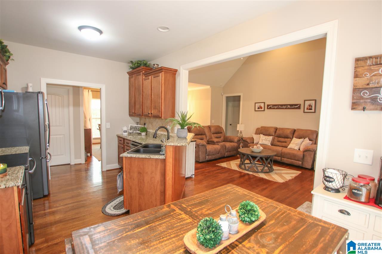 755 Ridgefield Way Odenville, AL 35120 - Photo 10 of 39
