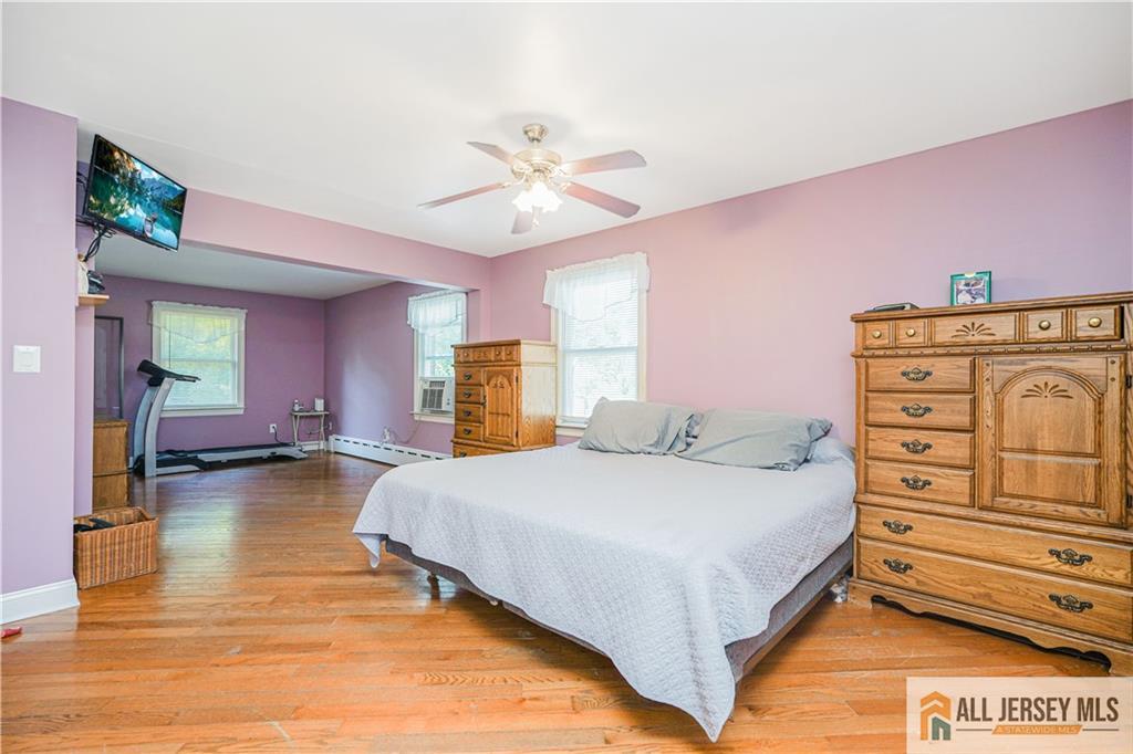 82 Milltown Road East Brunswick, NJ 08816 - Photo 16 of 45