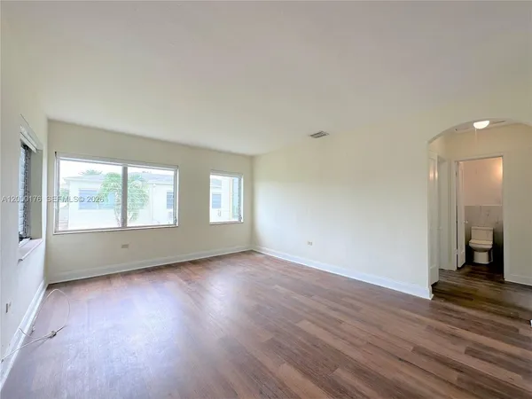 $1,950 | 1920 Biarritz Drive, Unit 3, Miami Beach, FL 33141