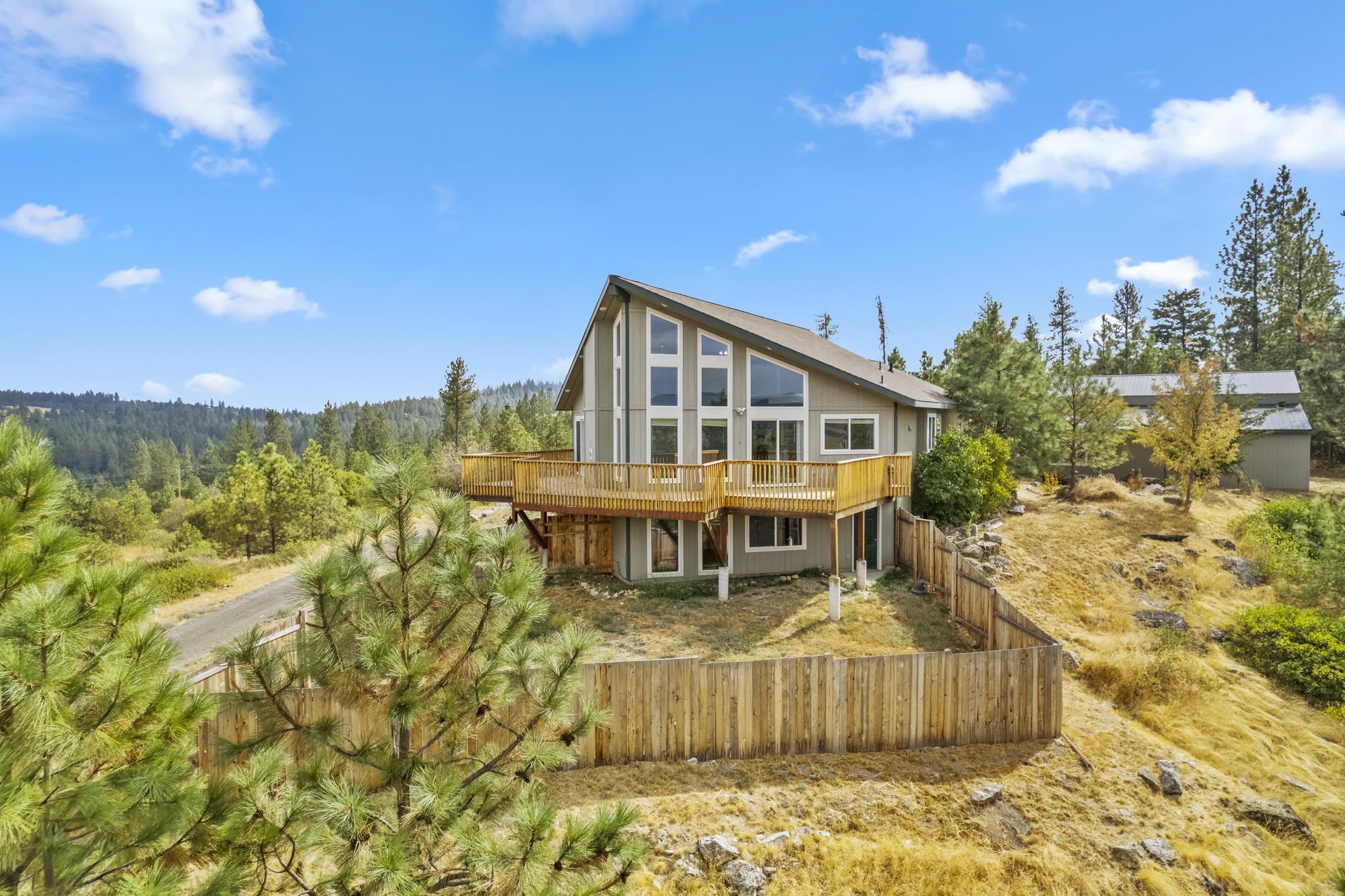 21606 North Hazard Road Spokane, WA 99208 - Photo 1 of 49