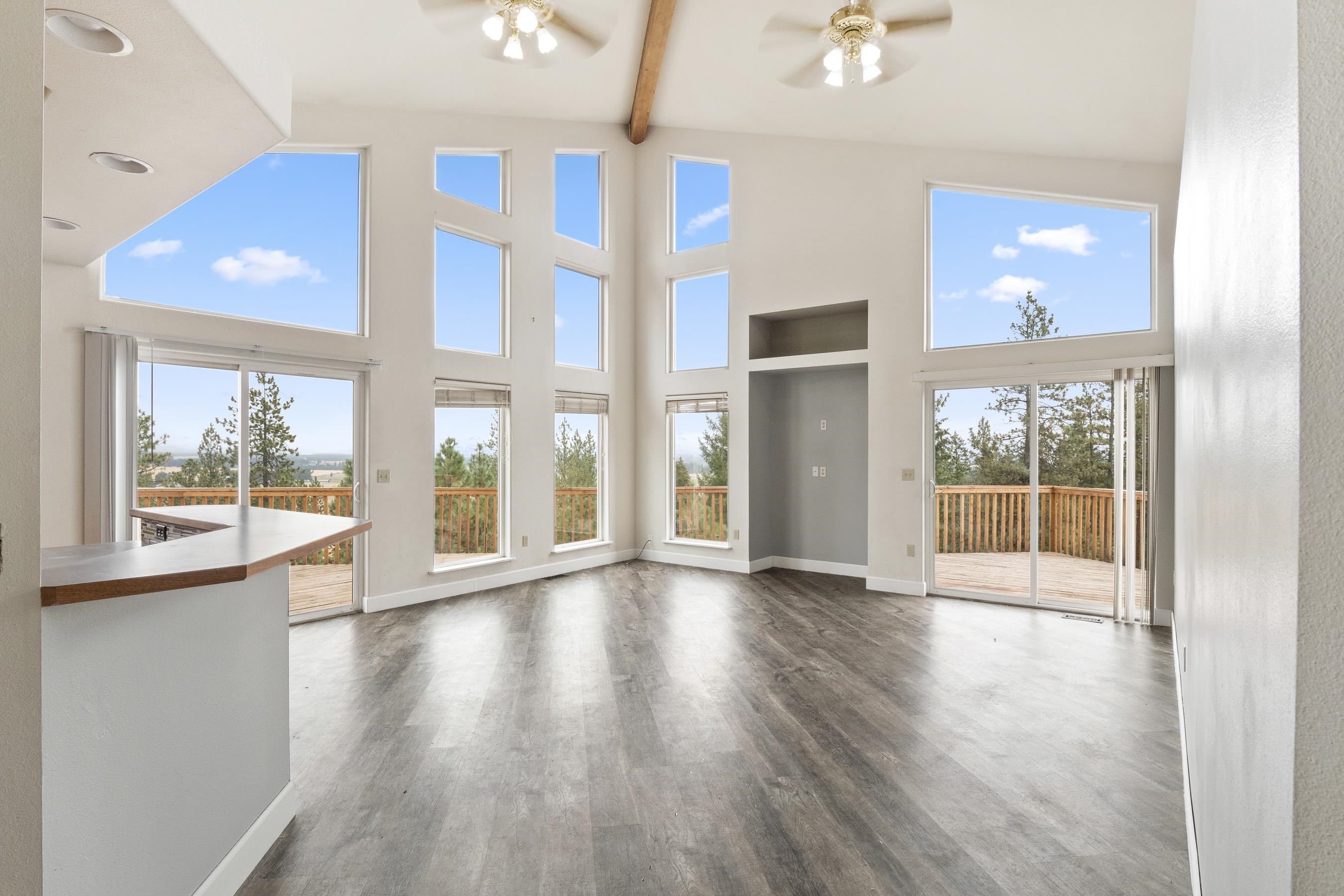 21606 North Hazard Road Spokane, WA 99208 - Photo 11 of 49