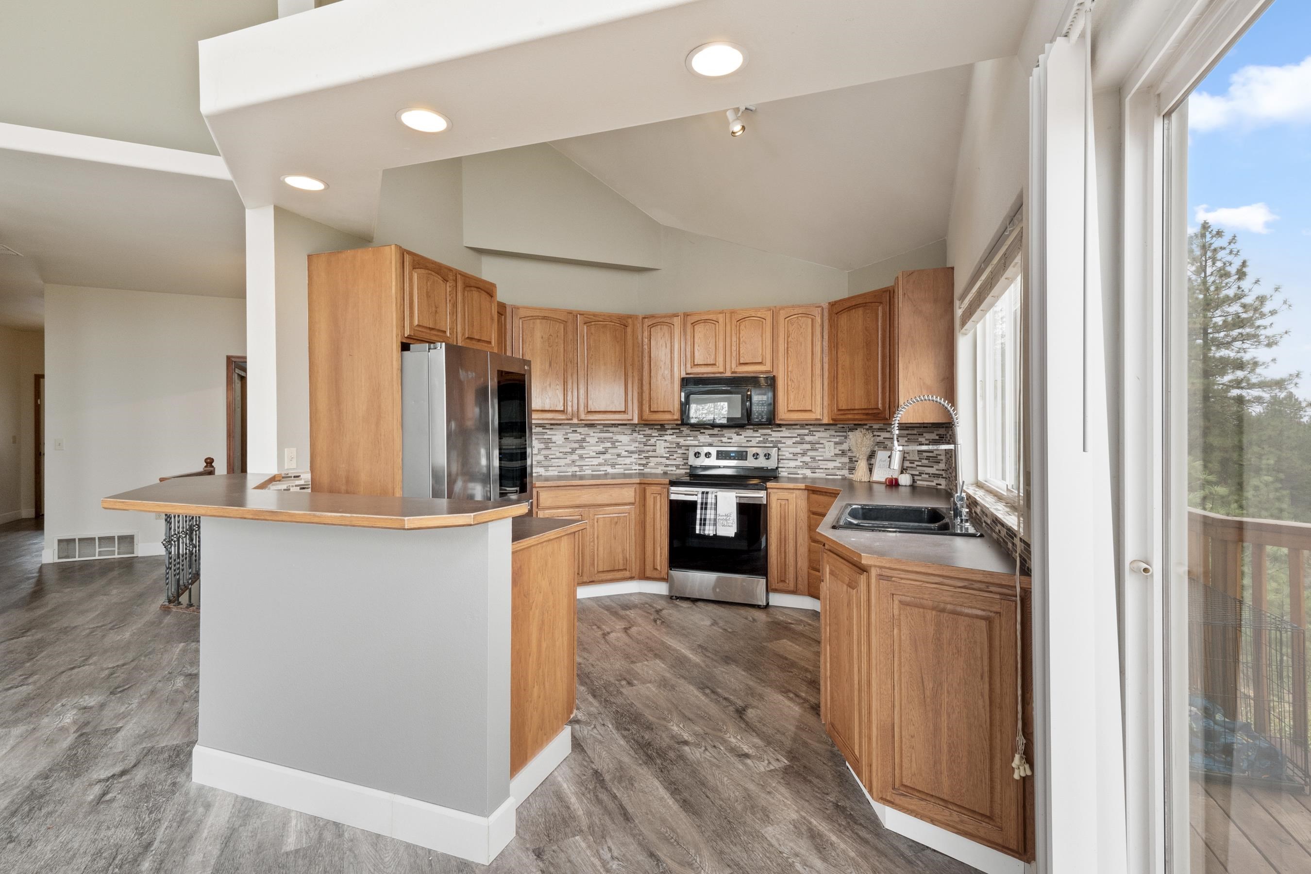 21606 North Hazard Road Spokane, WA 99208 - Photo 14 of 49