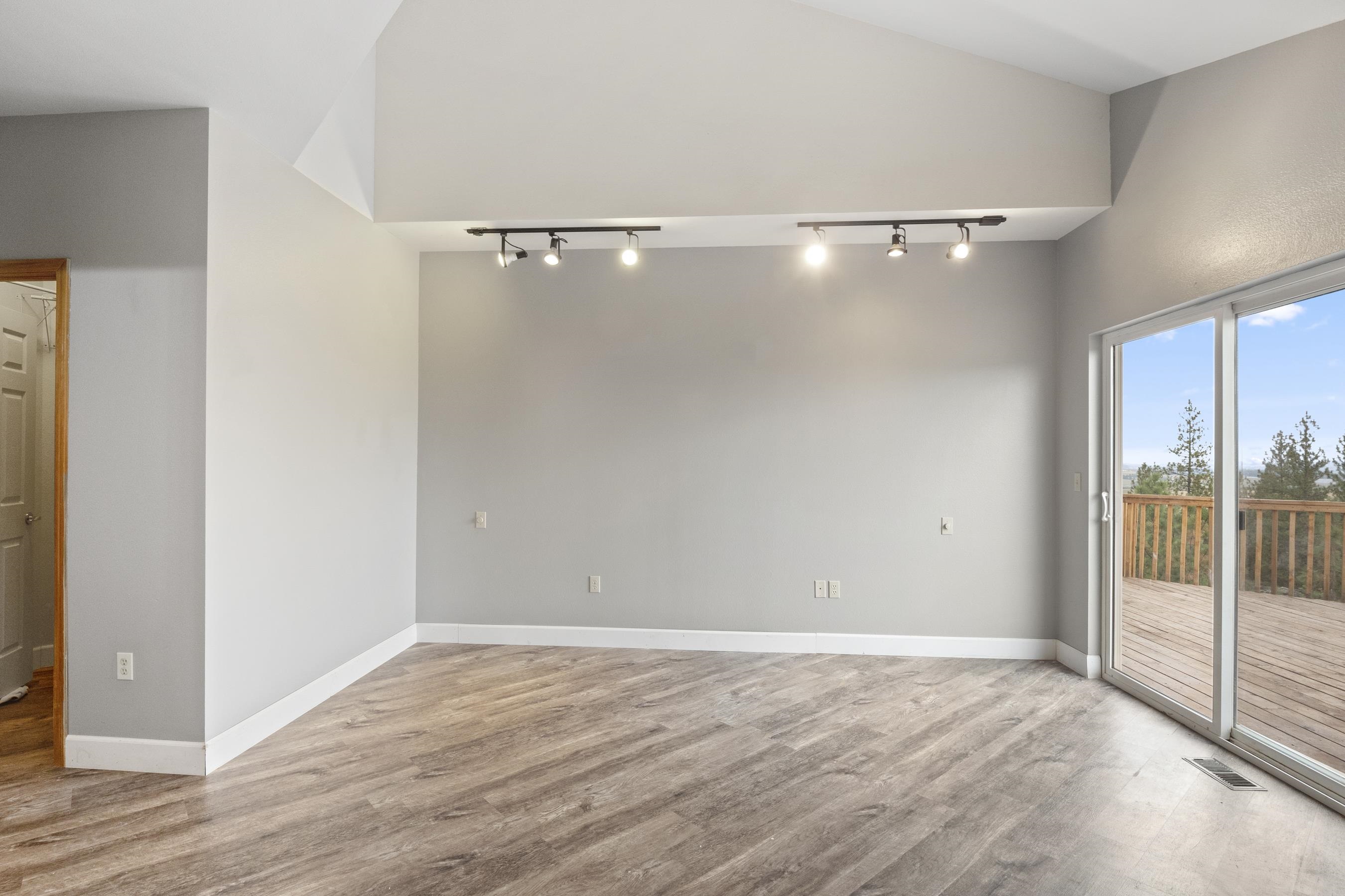 21606 North Hazard Road Spokane, WA 99208 - Photo 28 of 49