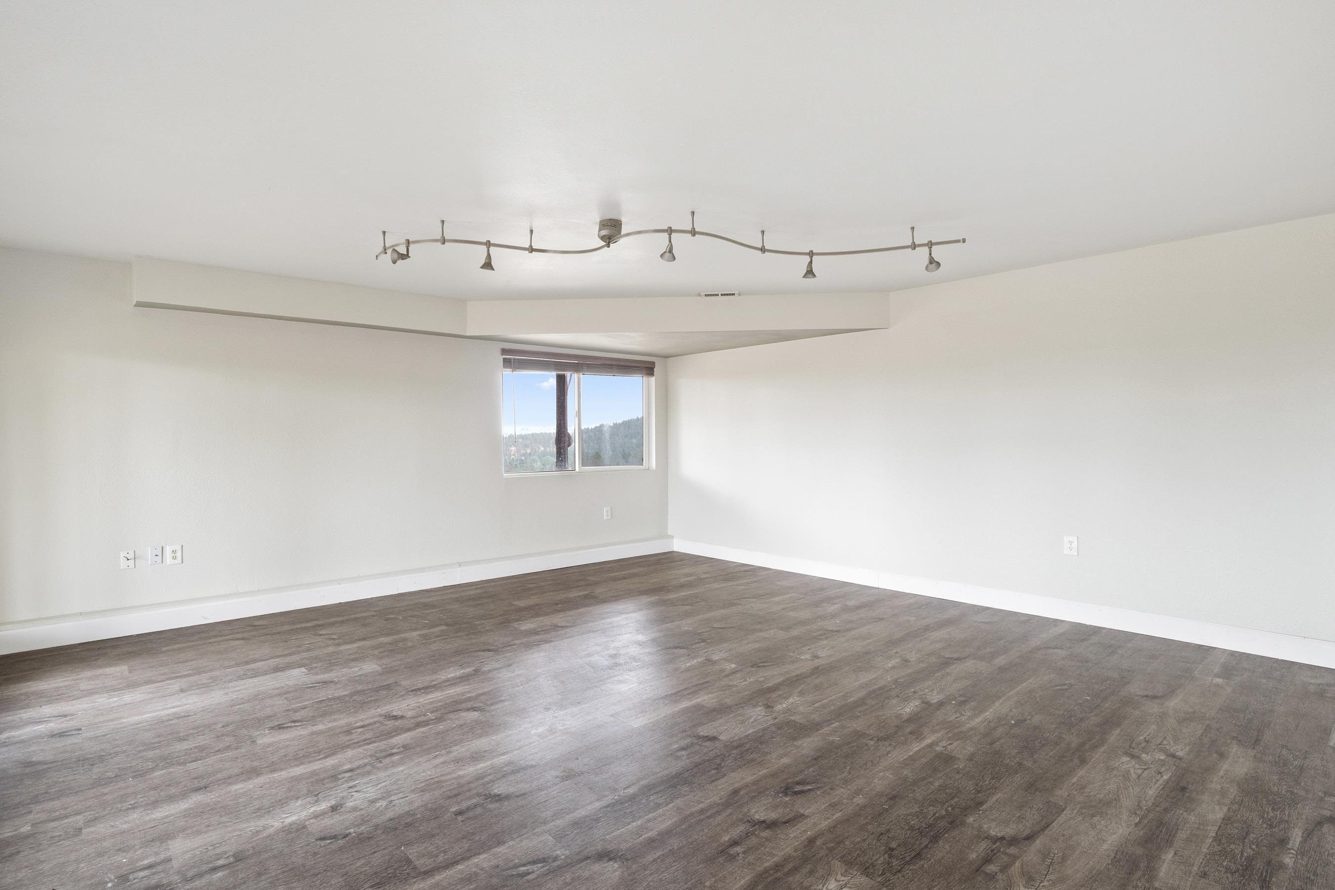 21606 North Hazard Road Spokane, WA 99208 - Photo 29 of 49