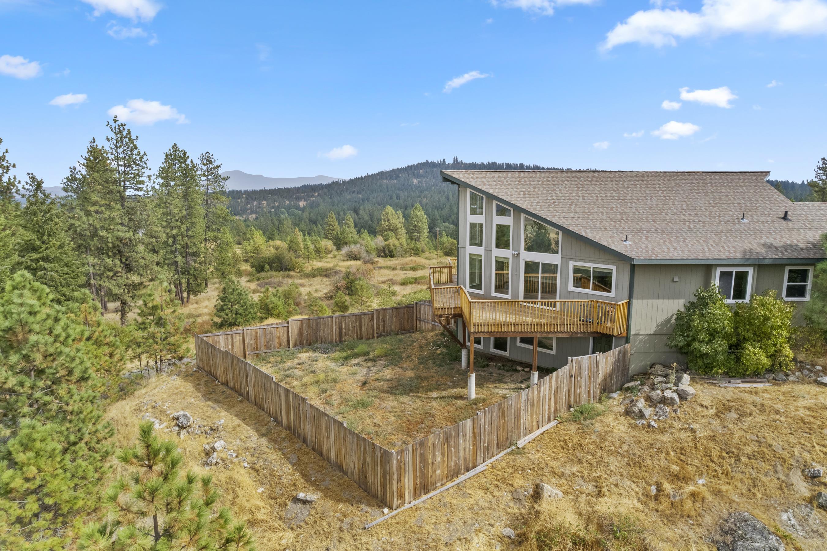21606 North Hazard Road Spokane, WA 99208 - Photo 3 of 49