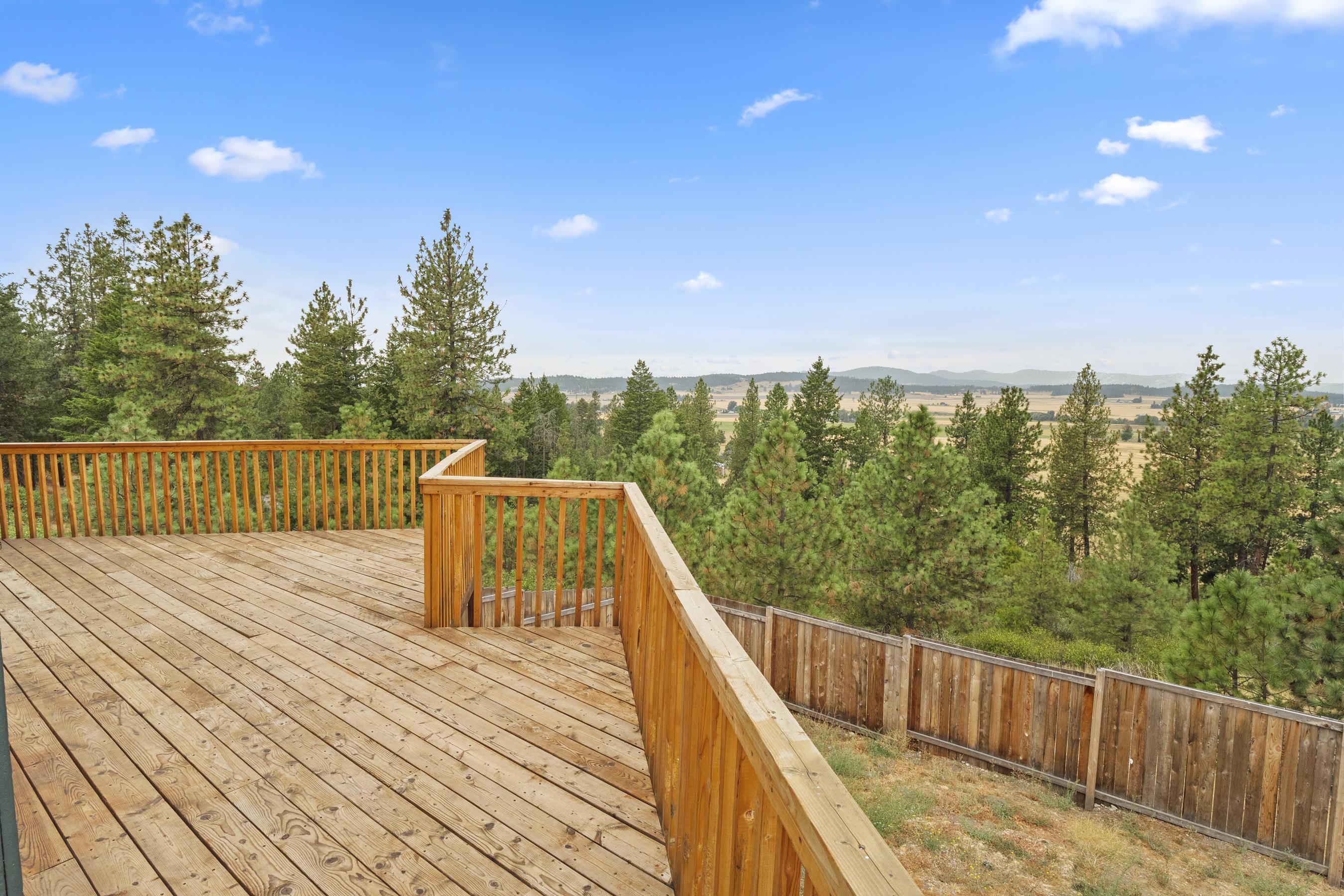 21606 North Hazard Road Spokane, WA 99208 - Photo 38 of 49