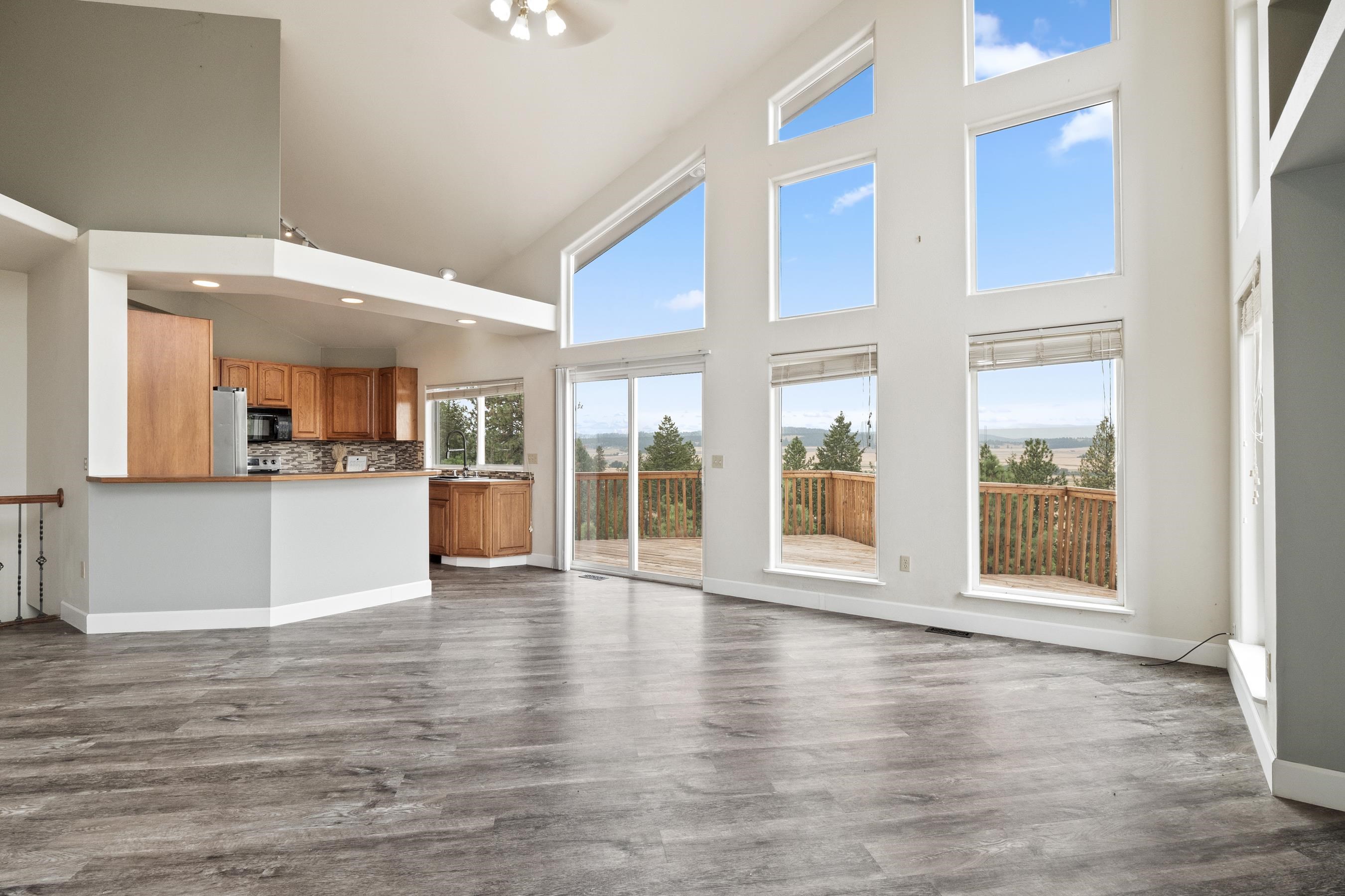 21606 North Hazard Road Spokane, WA 99208 - Photo 10 of 49