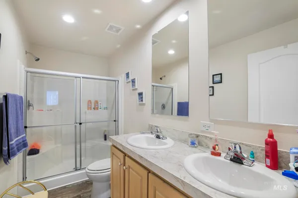 $1,200,000 | 320 East Cassia Street, Richfield, ID 83349