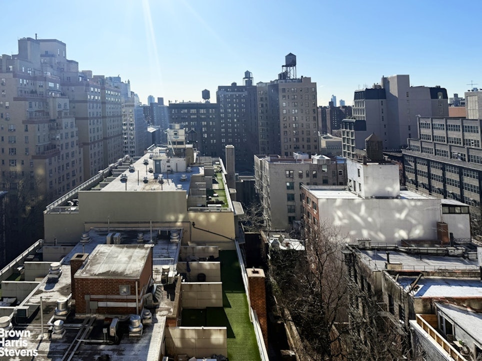 201 East 21st Street, Unit 15G Manhattan, NY 10010 - Photo 6 of 8 a view of city