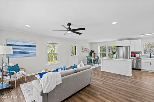 $332,900 | 1462 Country Club Drive, Hampstead, NC 28443