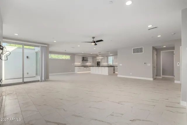 $7,000 | 4525 North 40th Street, Unit 4, Phoenix, AZ 85018