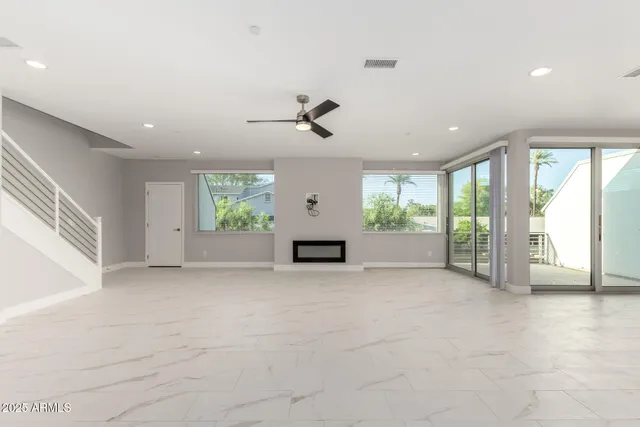 $7,000 | 4525 North 40th Street, Unit 4, Phoenix, AZ 85018