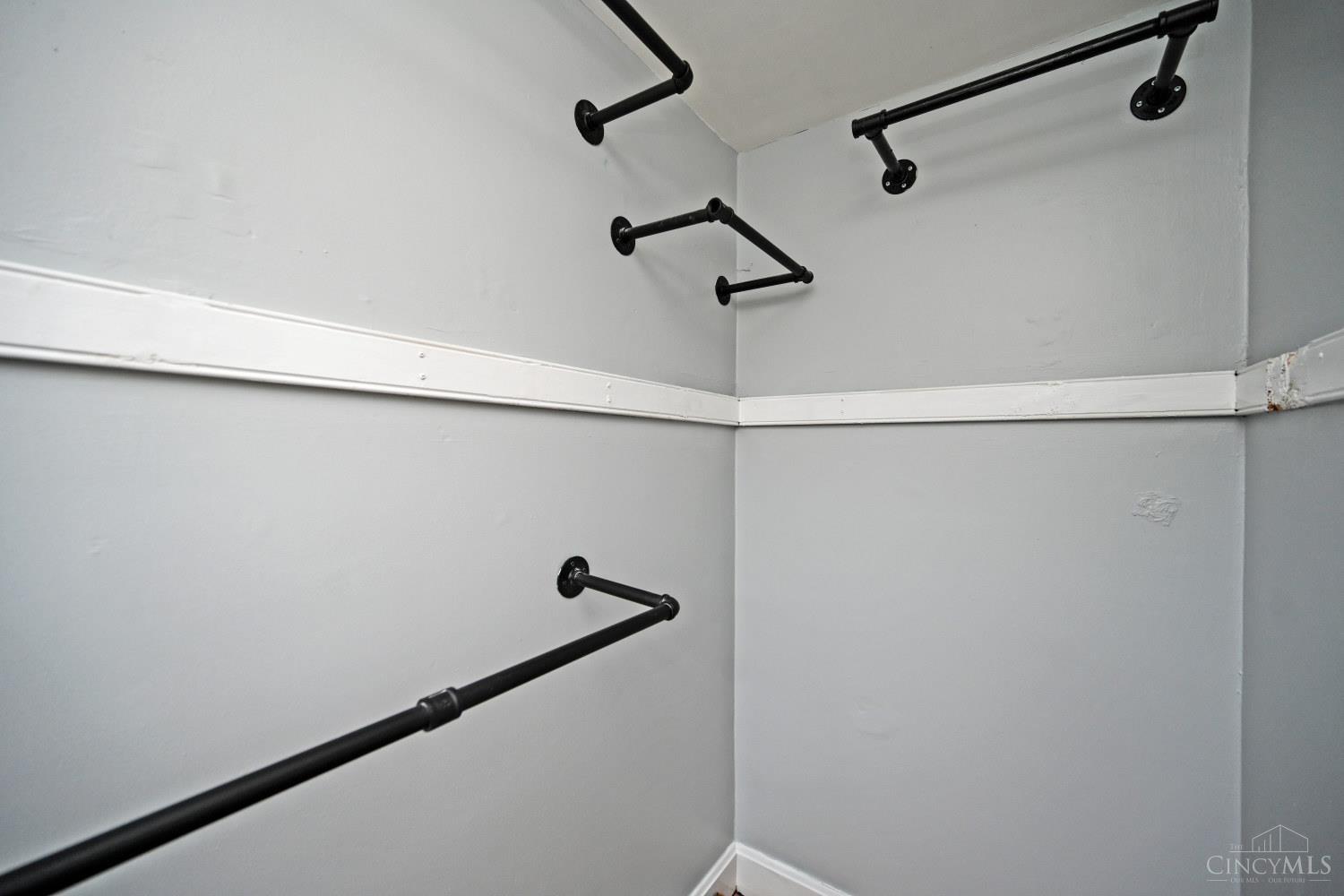 2635 Jessup Road Cincinnati, OH 45239 - Photo 31 of 49 Gallery Image 31