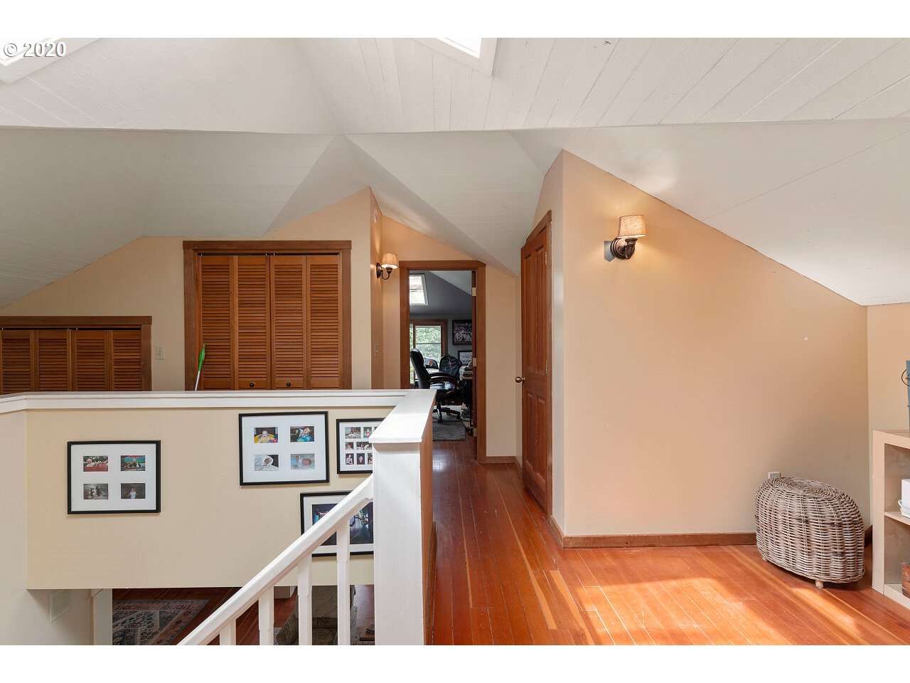 28704 South Meridian Road Aurora, OR 97002 - Photo 17 of 32