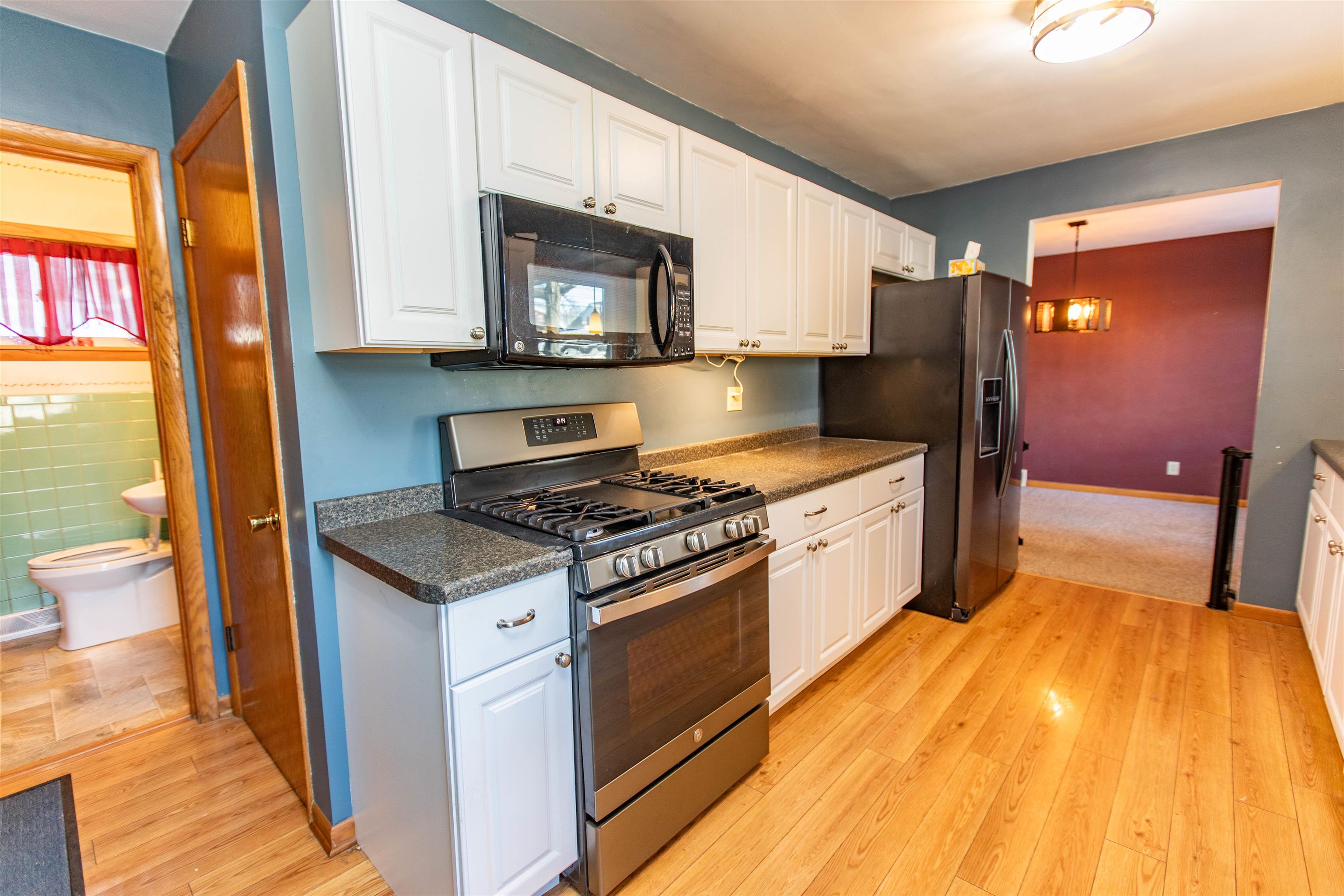 308 West Division Street Dodgeville, WI 53533 - Photo 13 of 30