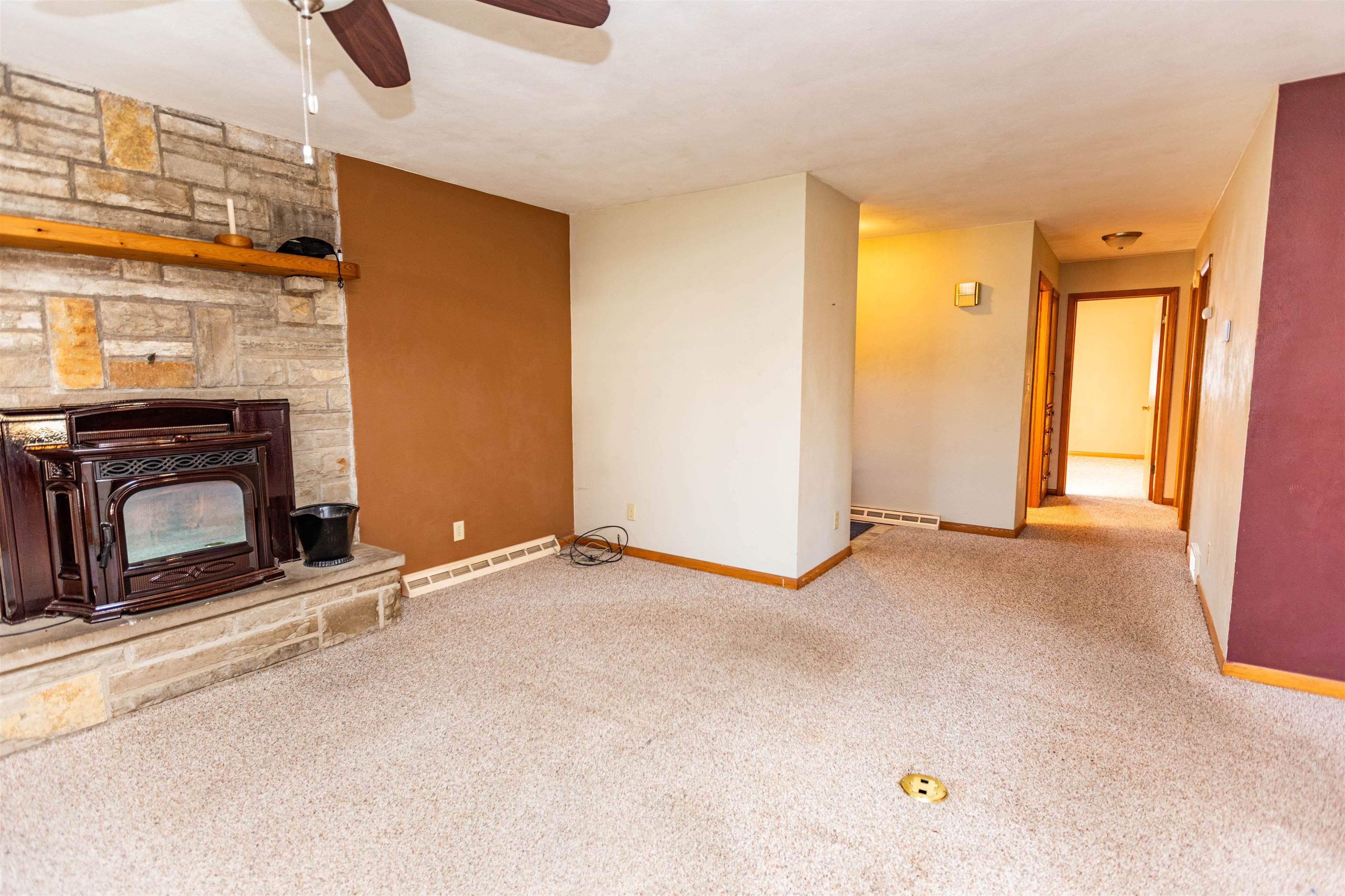 308 West Division Street Dodgeville, WI 53533 - Photo 7 of 30