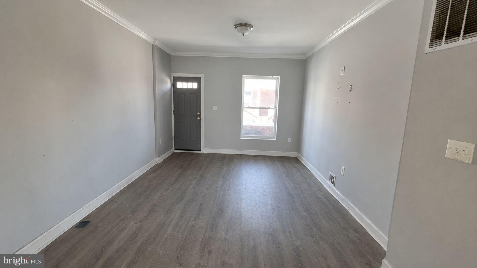 1677 Cliftview Avenue Baltimore, MD 21213 - Photo 3 of 9