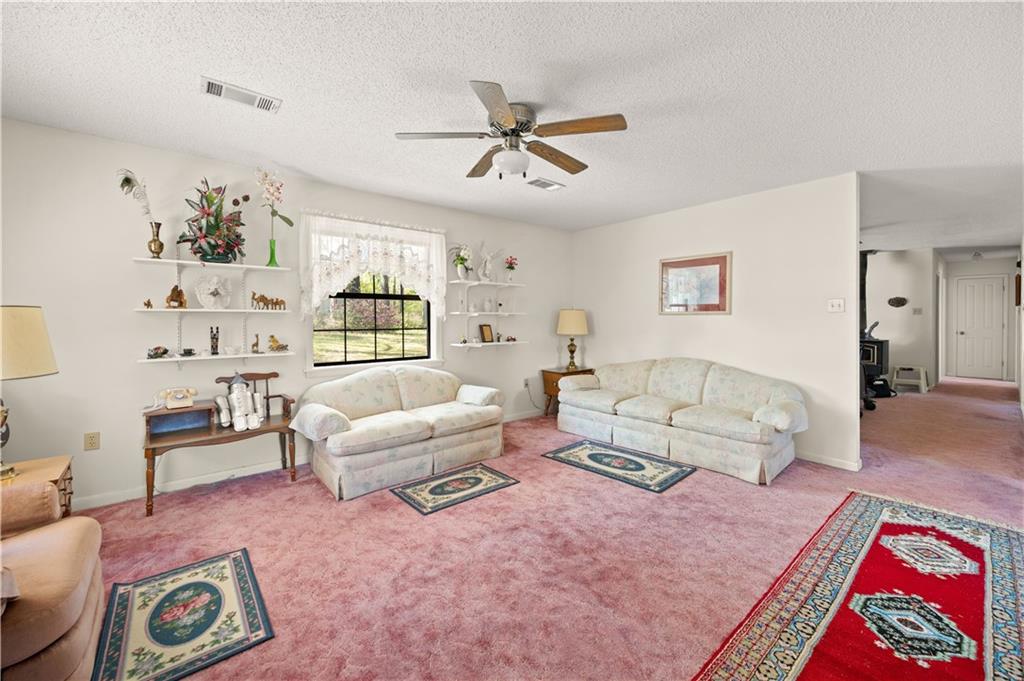 687 Robertson Road Pollock, LA 71467 - Photo 4 of 16 Gallery Image 4