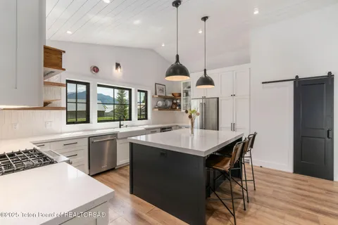 $2,395,000 | 4326 State Line Road, Freedom, ID 83120