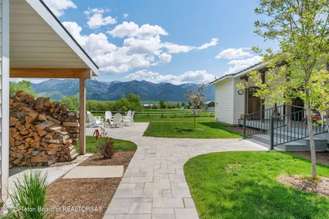 $2,395,000 | 4326 State Line Road, Freedom, ID 83120