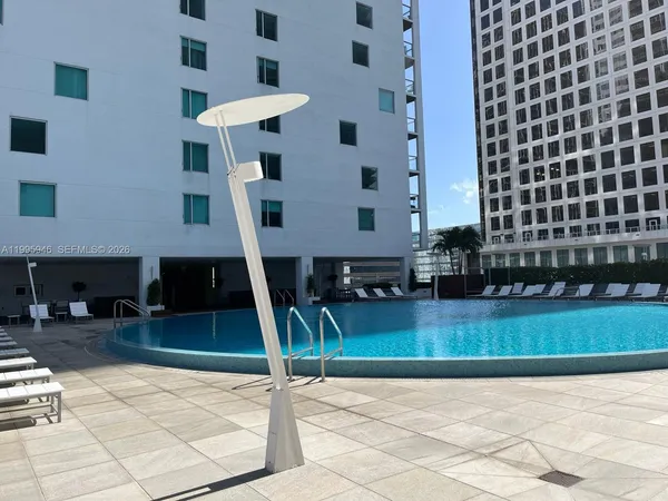 $4,300 | 55 Southeast 6th Street, Unit 2005, Miami, FL 33131