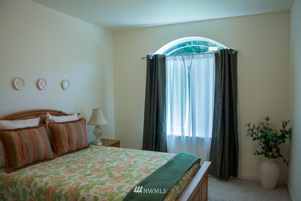 1013 Henry Boyd Road Port Angeles, WA 98362 - Photo 14 of 25 Gallery Image 14