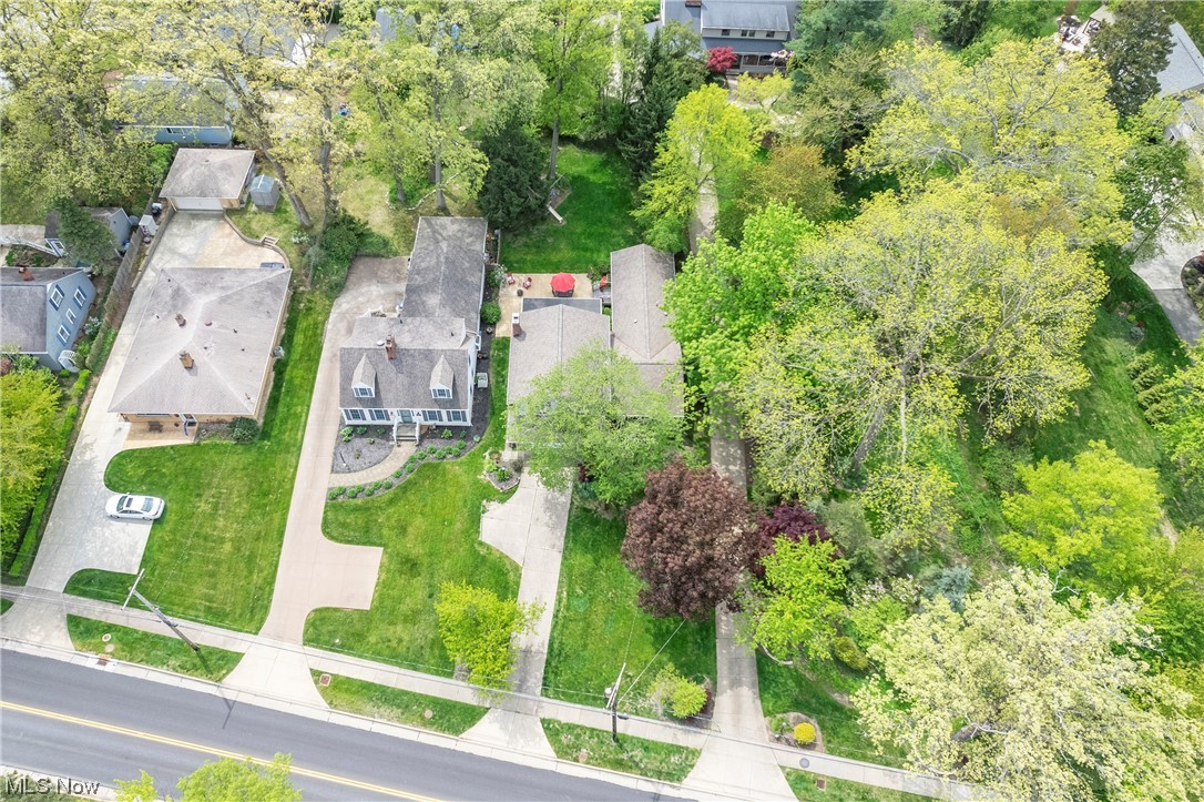25035 Lake Road Bay Village, OH 44140 - Photo 33 of 35 Gallery Image 33