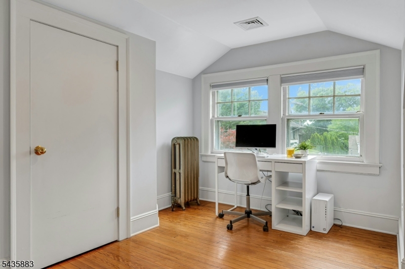 89 Beechwood Road Summit, NJ 07901 - Photo 28 of 45
