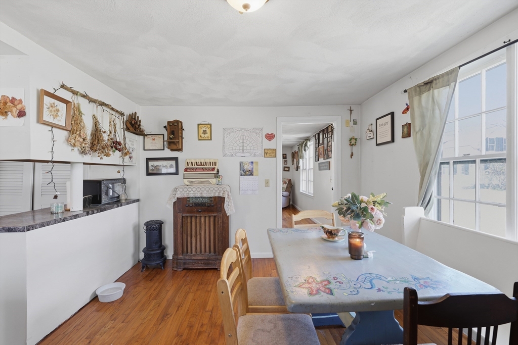 52 Summer Street Barre, MA 01005 - Photo 13 of 32
