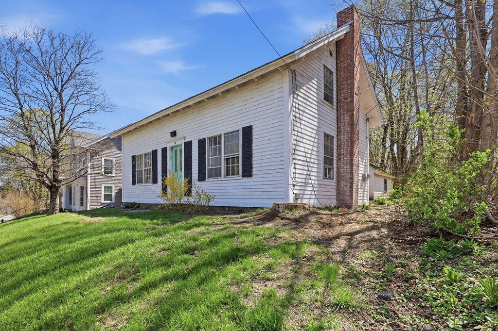 52 Summer Street Barre, MA 01005 - Photo 2 of 32