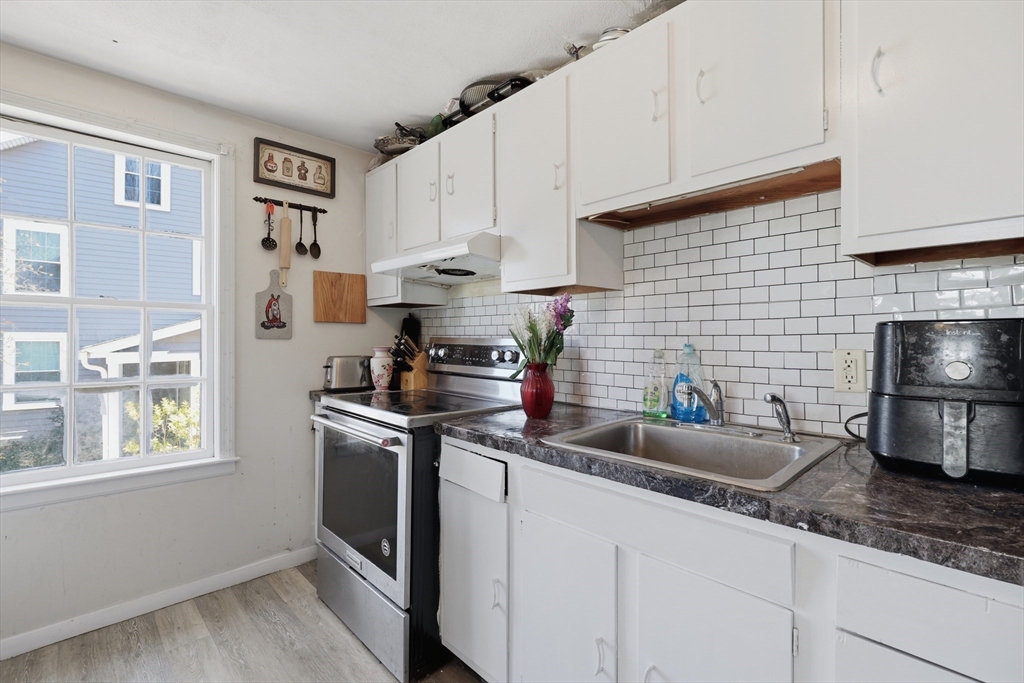 52 Summer Street Barre, MA 01005 - Photo 9 of 32