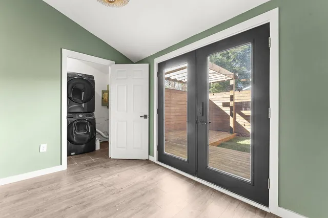 $3,500 | 706 Nora Lane, Mount Pleasant, SC 29464