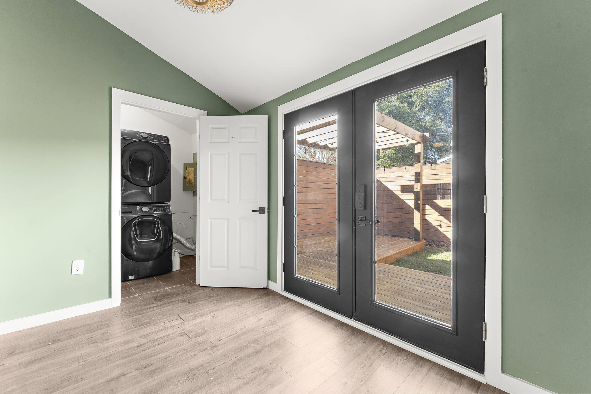 706 Nora Lane Mount Pleasant, SC 29464 - Photo 18 of 39 706 Nora Lane-15