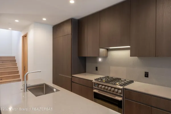 $1,595,000 | 165 Glenwood Street, Unit 23, Jackson, WY 83001