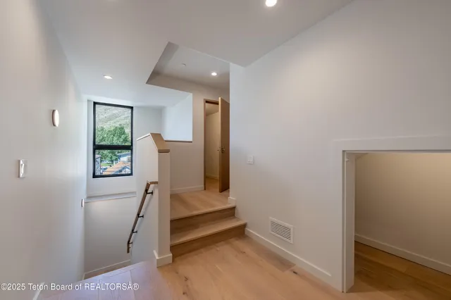 $1,595,000 | 165 Glenwood Street, Unit 23, Jackson, WY 83001