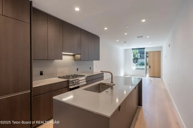 $1,595,000 | 165 Glenwood Street, Unit 23, Jackson, WY 83001