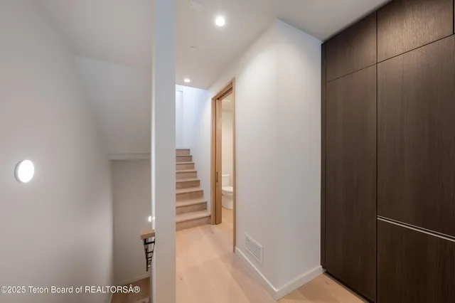 $1,595,000 | 165 Glenwood Street, Unit 23, Jackson, WY 83001