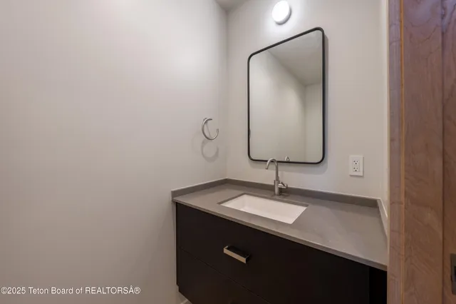 $1,595,000 | 165 Glenwood Street, Unit 23, Jackson, WY 83001