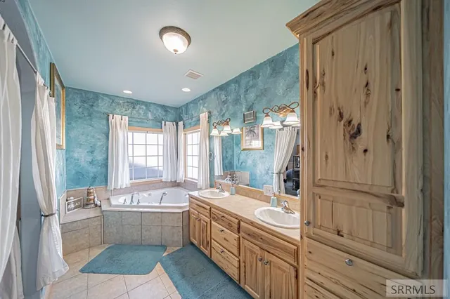 $645,000 | 4115 East 240 North, Rigby, ID 83442