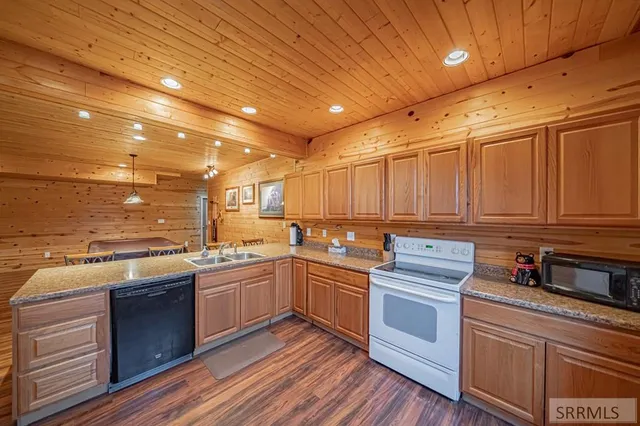 $645,000 | 4115 East 240 North, Rigby, ID 83442